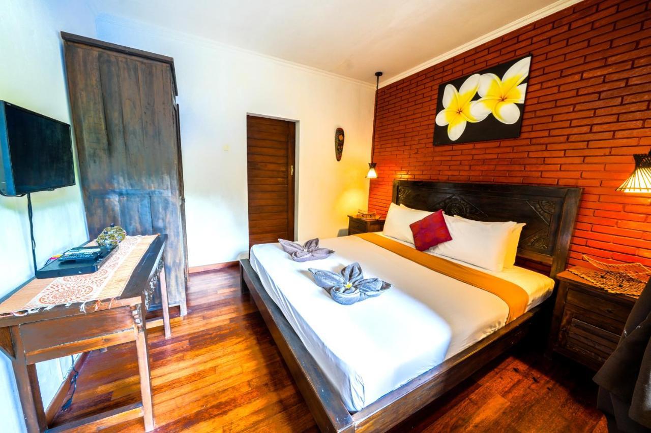 Sanket - Kuta - 6 Bedrooms - 6 Bathrooms - Great Location Villa Kuta Lombok
